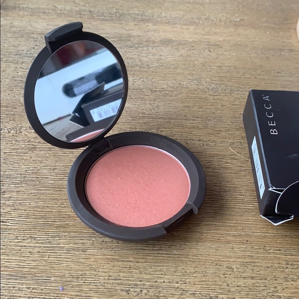BECCA BLUSH IN SONGBIRD